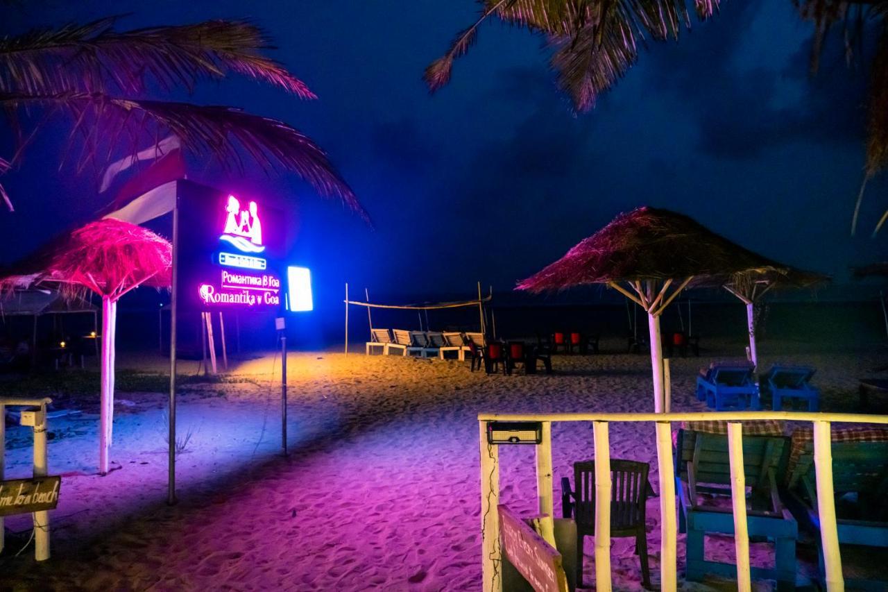 Village Susegat Beach Resort Morjim Eksteriør billede
